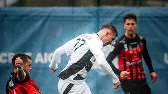 Prestație solidă doar în prima repriză pentru CS Gloria Bistrița în amicalul cu Universitatea Cluj. Formația din prima ligă s-a descătușat în partea secundă