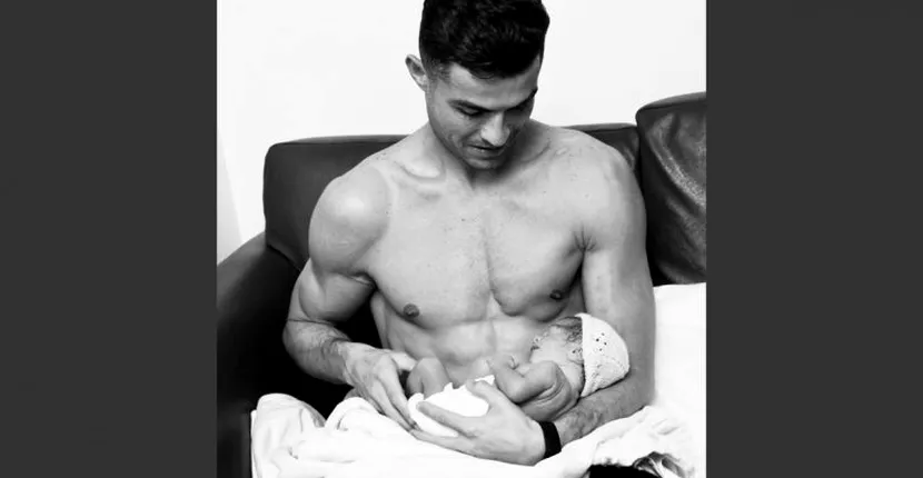 Cristiano Ronaldo împărtășește prima imagine cu fiica sa care a supraviețuit nașterii. Imaginea a strâns peste 7 milioane de aprecieri în 2 ore