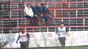 FOTO EXCLUSIV Primele imagini cu Andone la Pro Rapid!** "Fălcosul" e noul antrenor al Rapidului