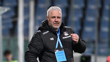 Marius Şumudică dă vina pe fotbaliştii Rapidului pentru sezonul ratat: "Mutu e slab, Bergodi e slab, Lennon e slab. Acum, şi Şumudică e slab"