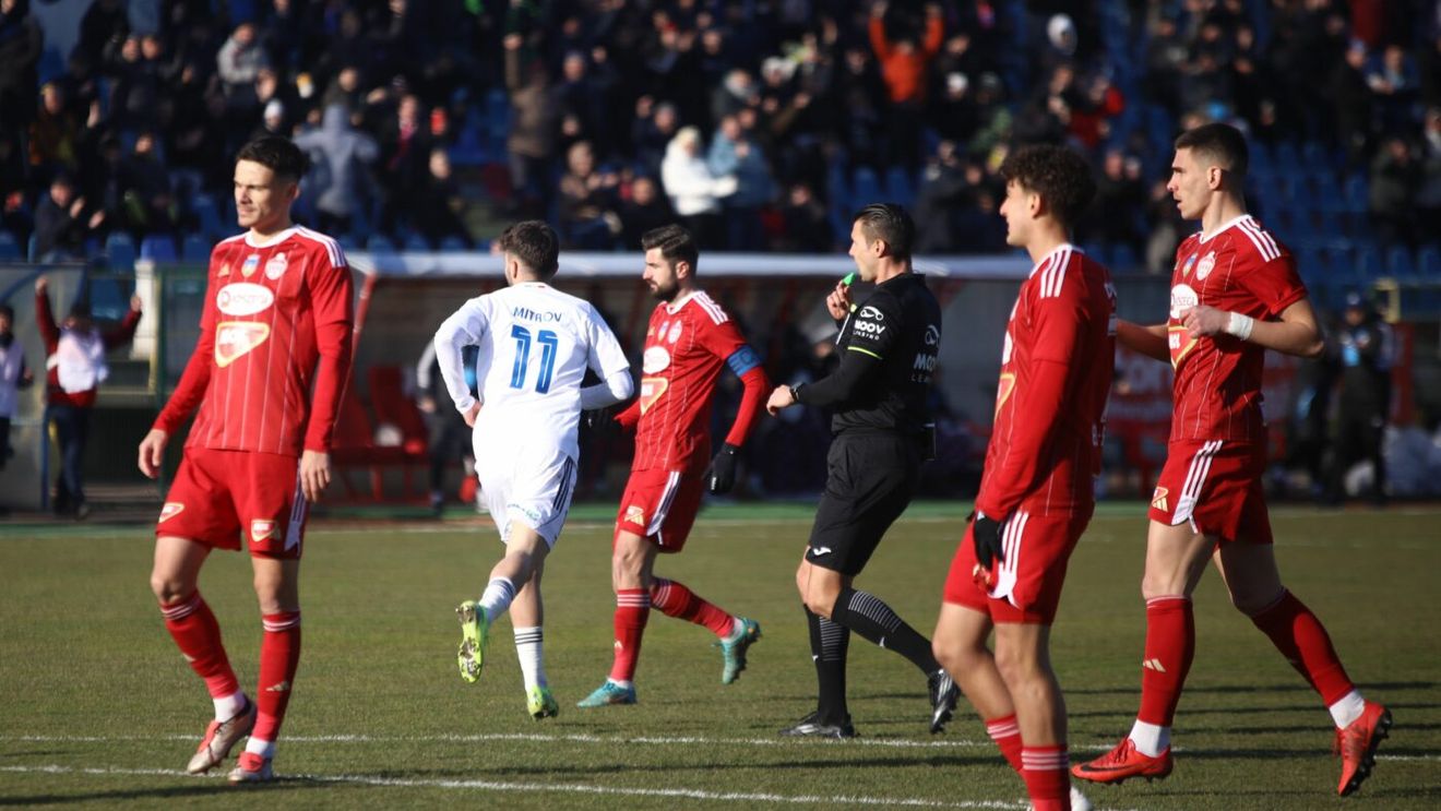 „Faraonul” din Superliga vrea cu România la Campionatul Mondial. „Egiptenii sunt calzi, ca nisipul. Românii parcă sunt mai tari, ca piatra”. Un altfel de interviu, cu elevul de nota 10