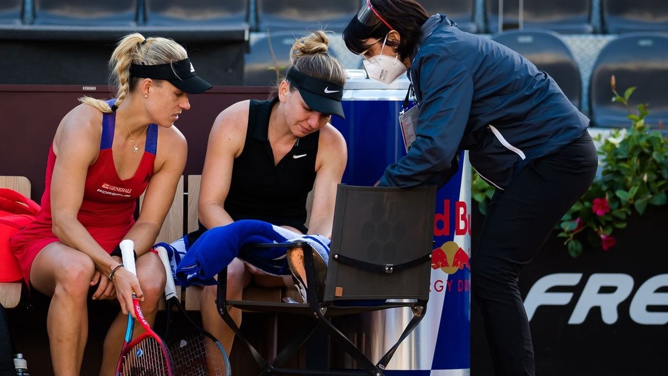 Lacrimi și agonie pentru Simona Halep, scoasă pe brațe din teren la Roma! Cum s-a produs accidentarea + Kerber și Niculescu au sărit să o ajute | VIDEO