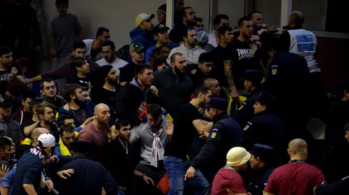 VIDEO | Spirite încinse într-un nou derby! Petre Marin, Aliuță și Miu, față în față cu fanii rapidiști care-i înjurau. Cum s-au terminat scenele tensionate