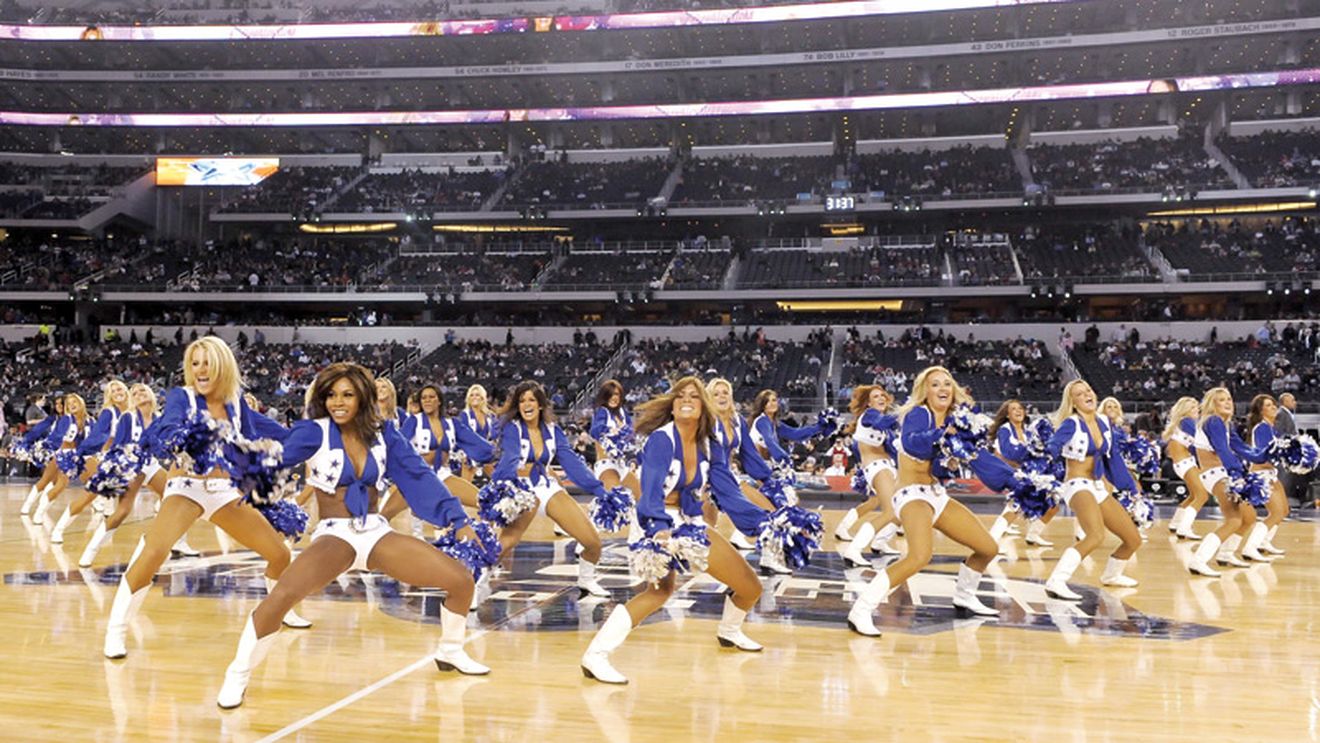 Wade și majoretele,** vedete în Dallas!