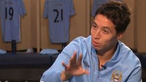 VIDEO** Nasri s-a făcut de râs la un interviu! Ce l-a făcut pe Vieira să exclame "NU e francez"