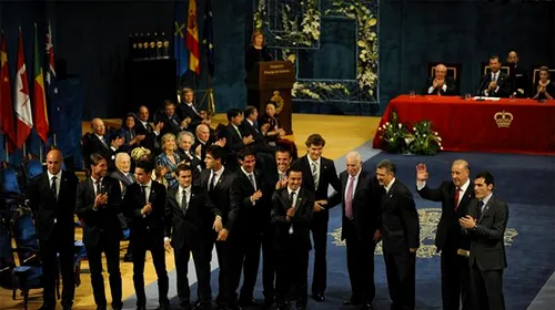VIDEO Del Bosque, elegant!** A împărțit aplauzele cu Aragones