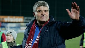 Andone: "Am trecut peste euforia titlului, acum ne dorim Cupa"