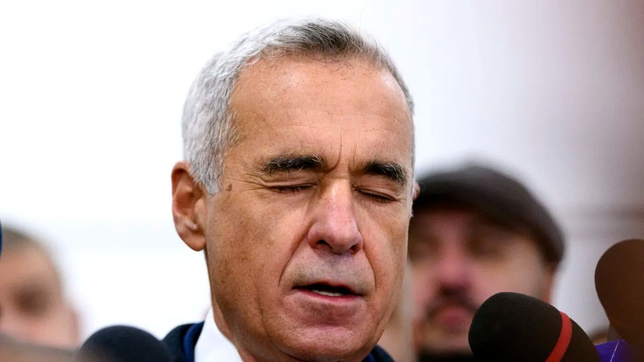 „Din cauza influenței ruse!”. Presa din Ungaria a reacționat imediat după decizia Curții Constituționale de anulare a alegerilor