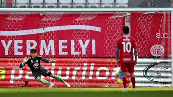 Sepsi OSK era ca și promovată în SuperLiga dacă învingea FC Voluntari. Bogdan Ungureanu a criticat și el penalty-ul dictat în minutul 90+1: ”Sunt foarte frustrat”