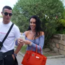 Primeşti 2.000 de euro pe lună şi 50 de zile de concediu pe an ca să lucrezi pentru Cristiano Ronaldo