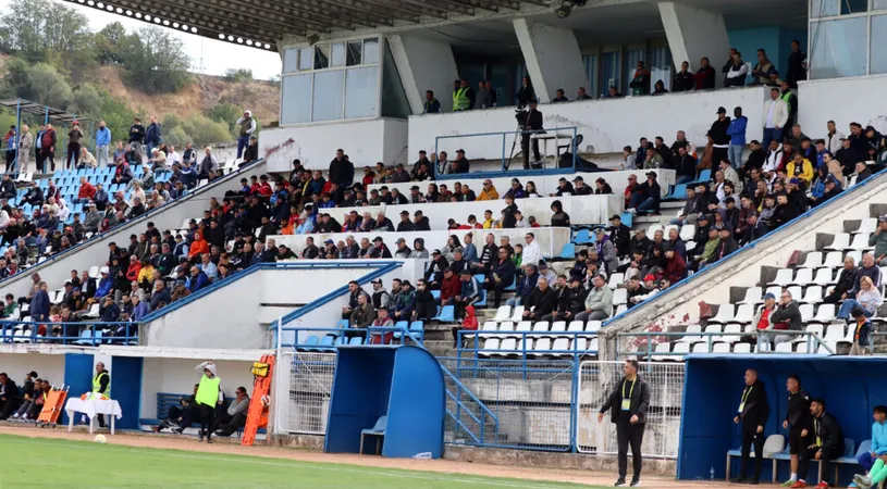 Slătinenii ratează șansa să o vadă pe CFR Cluj pe stadionul 1 Mai. Meciul din grupele Cupei României se joacă pe terenul ardelenilor, iar CSM Slatina dă vina pe consilierii locali PSD