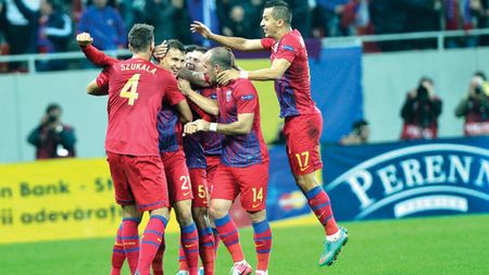 Mircea Lucescu are încredere în Steaua lui Reghe:** "E superioară lui Ajax! E o echipă mai matură, mai doritoare de performanță"