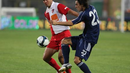 Blestem!** Florin Popa a făcut ruptură de ligamente încrucișate!