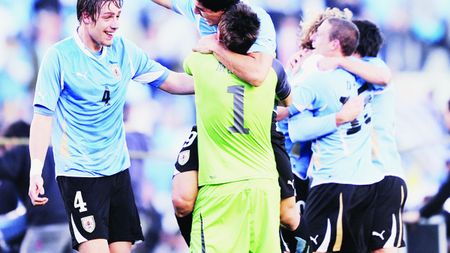 Tineri și scumpi!** Torje se alătură grupului select al celor mai promițători jucători