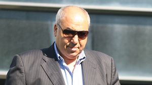 Taher: "Nu ne-am luat gândul de la titlu"