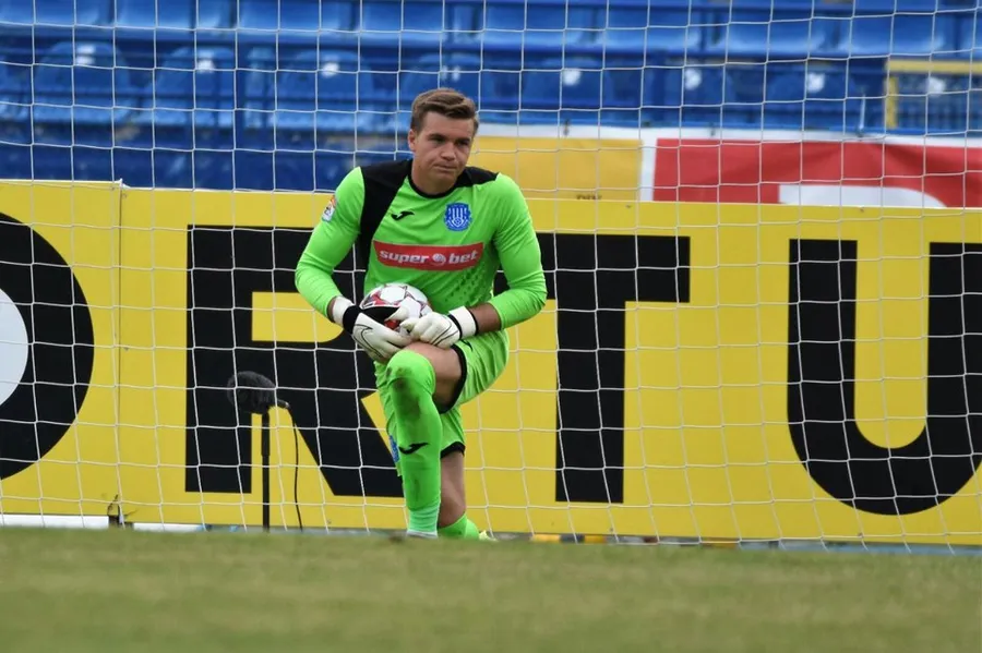 teo axinte poli iasi nationala tineret