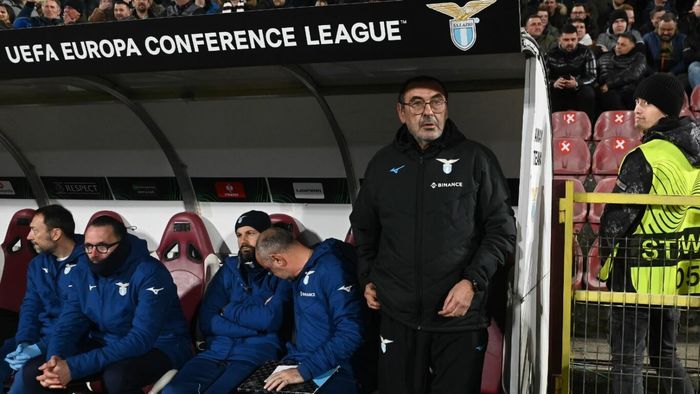 Fost campion în Italia cu Juventus și în prezent aflat pe banca lui Lazio, antrenorul Maurizio Sarri face un anunț sumbru: „Mă aștept ca peste 10 ani să nu se mai uite nimeni la fotbal”