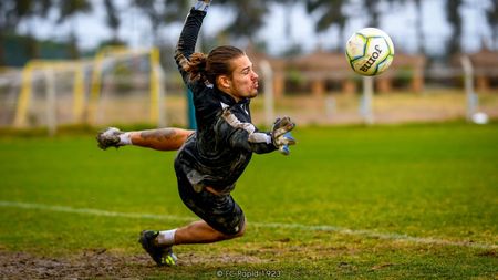 Rapidiștii și-au luat „cangur”! Un portar australian se antrenează cu echipa lui Daniel Pancu