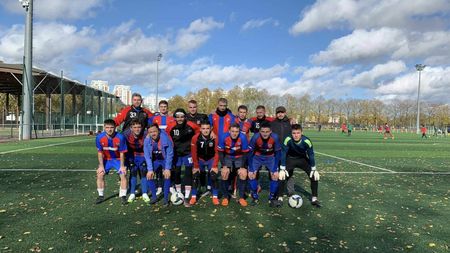 O echipă din Franța folosește numele și sigla Stelei! Frații din Maramureș care îl sfidează pe Florin Talpan