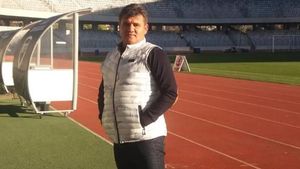 Continuă scandalul în Liga 1! Îi distruge pe Eugen și Paul Pîrvulescu. „Unul a pârjolit cluburile pe unde a fost, pe celălalt l-am plătit când era suspendat pentru dopaj!” | EXCLUSIV