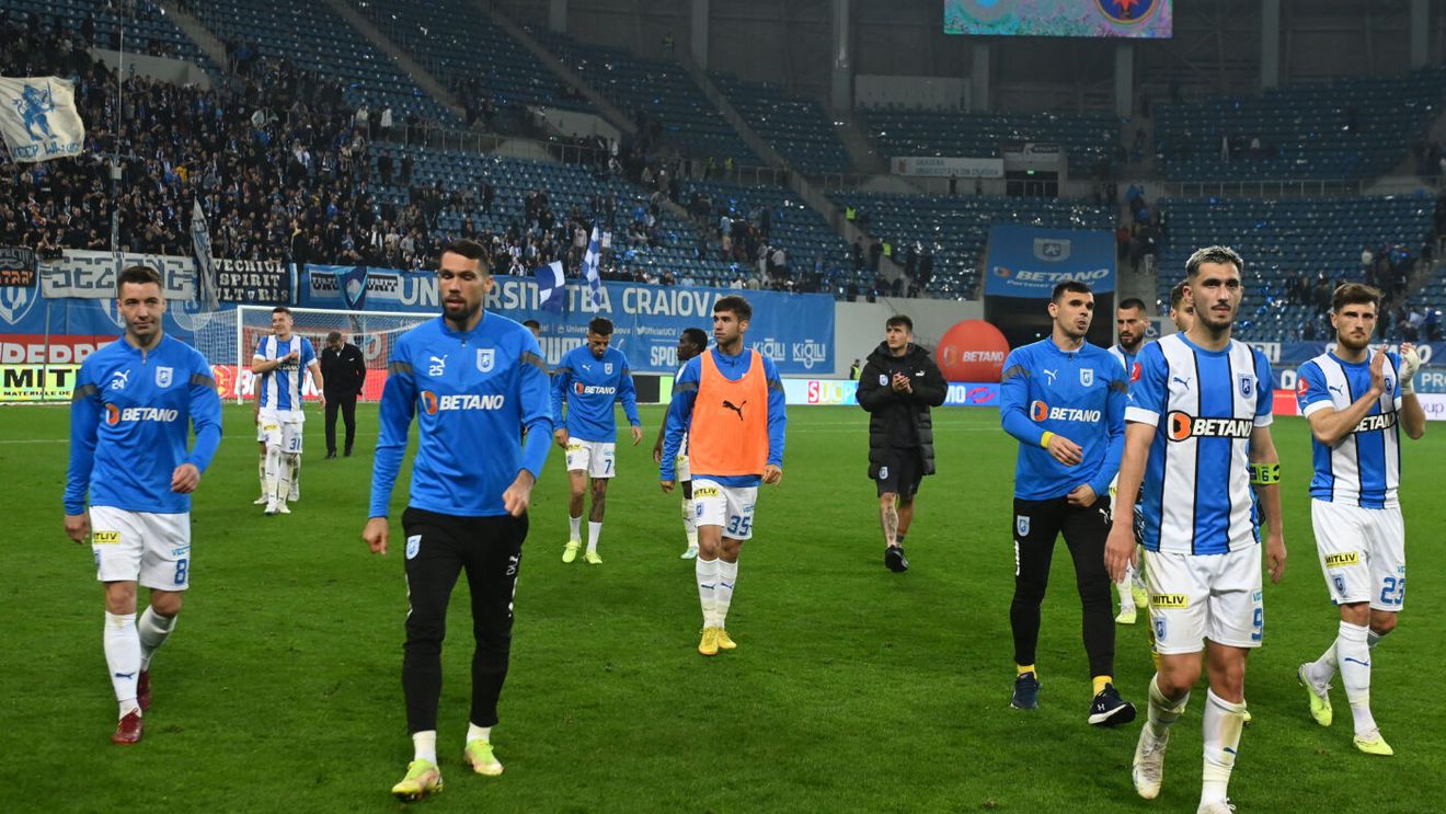 Ce au făcut vedetele Universității Craiova, în frunte cu Andrei Ivan, după eşecul cu FCSB! Dacă Mihai Rotaru a ajuns în "iad" din cauza ratărilor fotbaliştilor săi, starurile din Bănie au preferat "Un colț de Rai" | FOTO