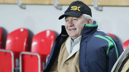 "Dacă la atacanții pe care îi avem nu dăm gol în Cipru,** atunci unde mai înscriem?"