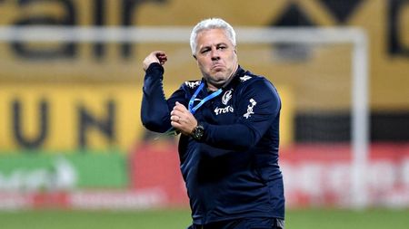 Șumudică, marcă înregistrată despre problemele de la CFR Cluj: „Îți face nevastă-ta mazăre, vede că a greșit-o și dai cu farfuria de pereți”