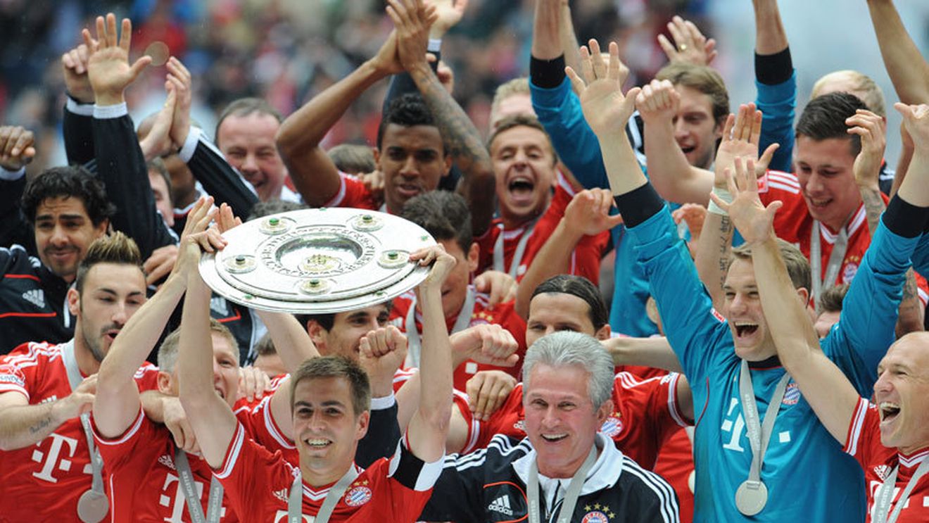 FOTO Despărțire "udă" pentru Jupp Heynckes!** Bayern a sărbătorit cu multă bere titlul 23