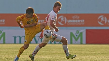 Și Liga I i se părea o pălărie prea mare, dar Piți l-a luat la națională și a impresionat!** Puștiul de 18 ani care vrea tricou de titular: "Sper să fiu chemat din nou"