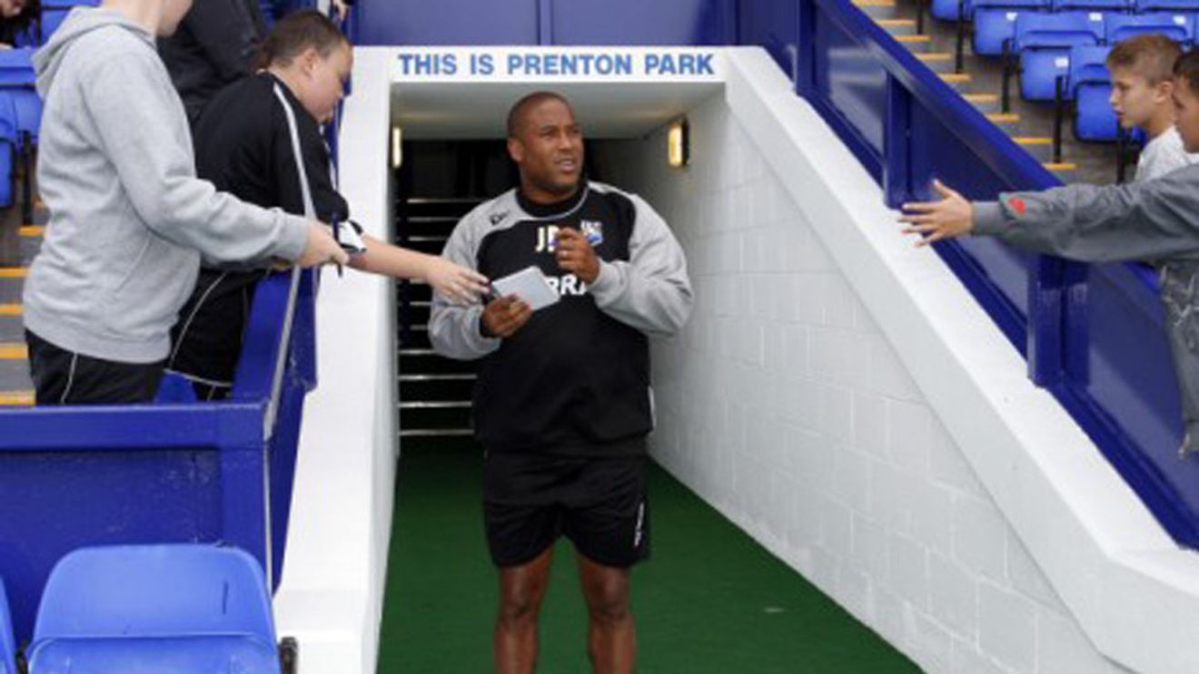 Club englez scos la licitație pe eBay!