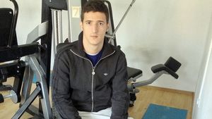 Mărturii din infern!** Întâmplări șocante la un club de tradiție din România, povestite din interior: "Intram câte cinci la duș, ca să nu consumăm multă apă"