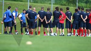 Becali: 'Voi mai aduce sigur 2-3 jucători!'** CINE CREZI CĂ‚ SUNT?