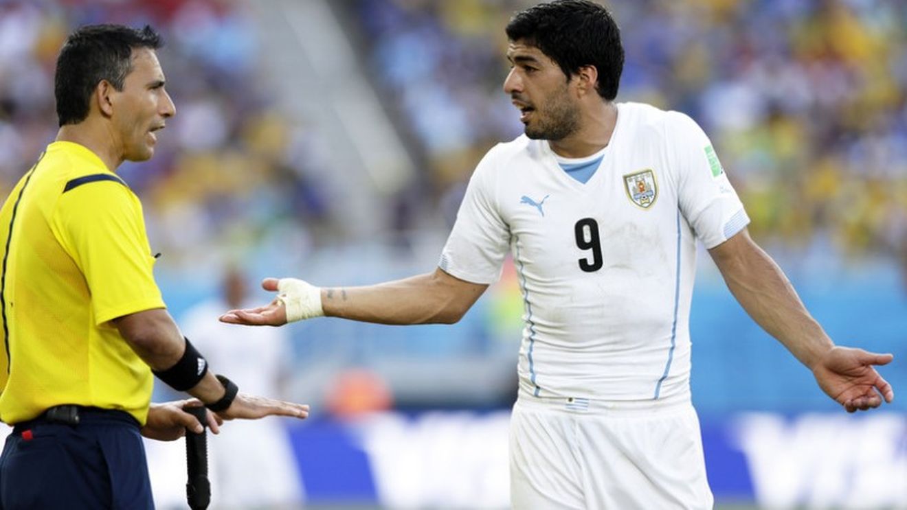 Imaginea zilei la Mondiale. Suarez a avut parte de o surpriză uriașă din partea colegilor. FOTO: Cum arăta vestiarul Uruguayului înaintea meciului cu Columbia