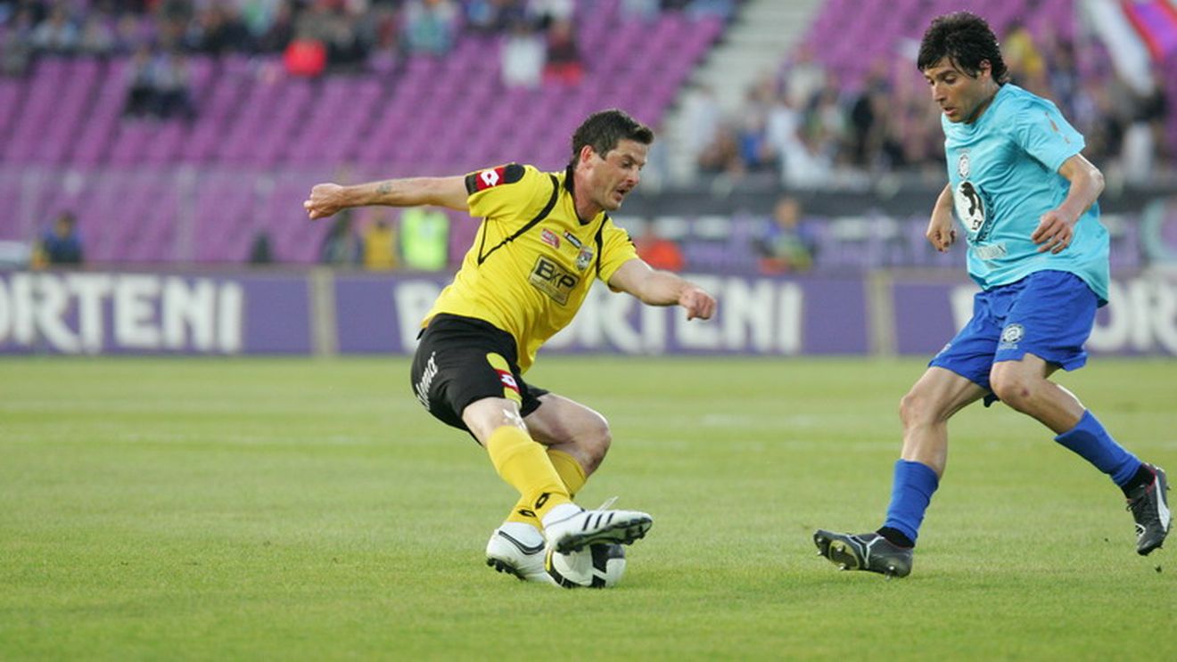 "Lot de 25 în retur"