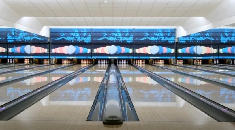 Turneul Internațional de Bowling atrage peste 140 de jucători profesioniști la a treia ediție din România