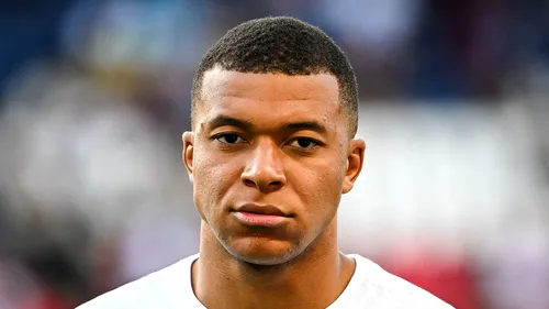 Se rupe planeta în două! Familia lui Kylian Mbappe îl presează să accepte oferta de 700 de milioane de euro pe an de la Al Hilal!