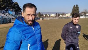 Emil Dică, la prima experienţă ca antrenor! Echipa pe care a preluat-o fostul mijlocaș al Rapidului sau CFR îl are vedetă pe Iulian Tameş