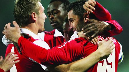 Megaprime pentru "câini"** 5 victorii, 450.000 de euro!