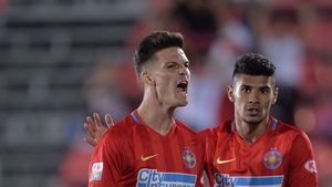 FCSB - Gaz Metan Mediaș 2-0. Florinel Coman și Dennis Man, goluri superbe. Echipa lui Vintilă a ajuns pe locul 4