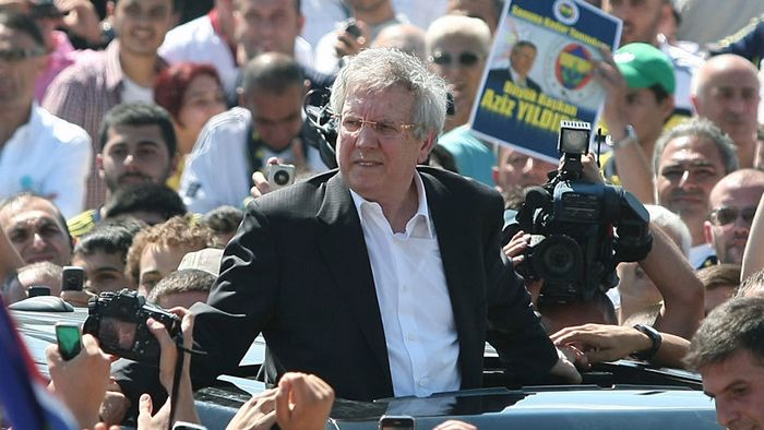Șeful lui Fener acuză o conspirație, după ce UEFA a iertat-o pe Steaua: "Un bărbat și o femeie s-au întâlnit cu membrii Comisiei de Etică..."