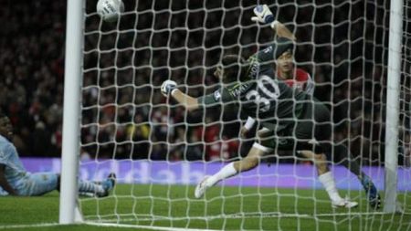 UPS! Pantilimon a ajuns la vorba lui Tevez! "Nu ai ce să faci în Manchester!"** Cum îi îmbunează pe englezi și de ce o "scoate" pe Steaua din finala EL: "Ar fi și mai de vis"