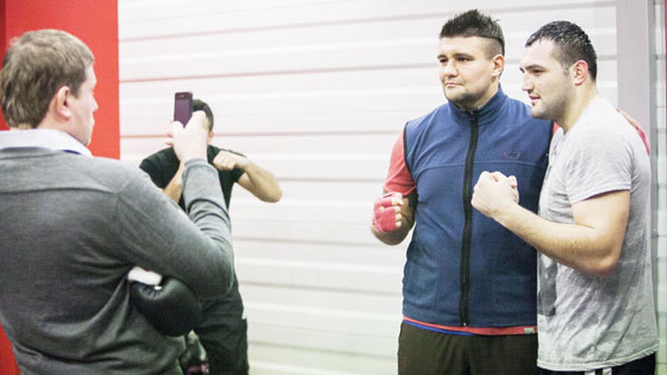 Ciocan: "Aici e teren minat!"** Cristian simte presiunea înaintea meciului cu Mazikin