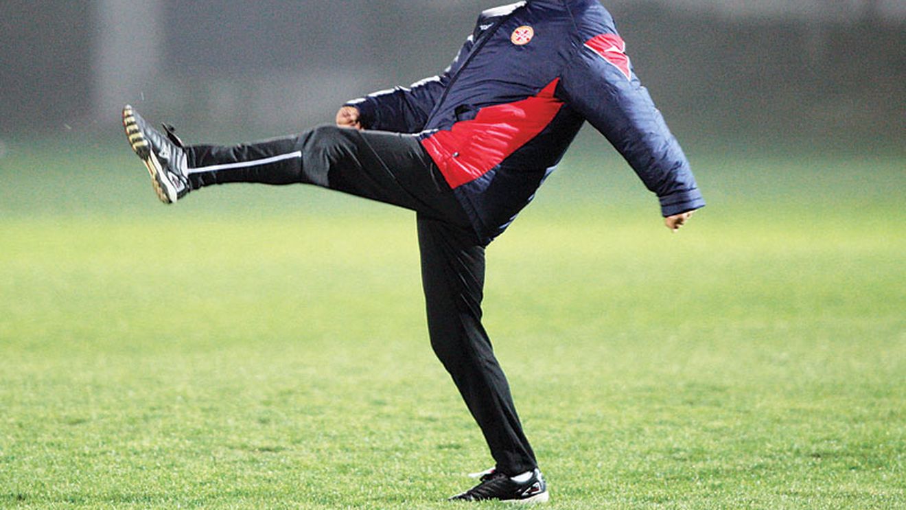 Cuper: „Adi, să vii fără rachiu!"