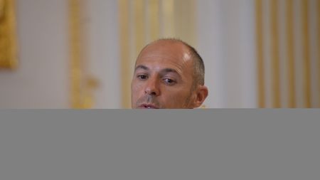 Bogdan Andone a profitat de întârzierea cu care FCSB a ajuns în Armenia. Dezvăluirea făcută de antrenorul roș-albaștrilor, la conferința de presă
