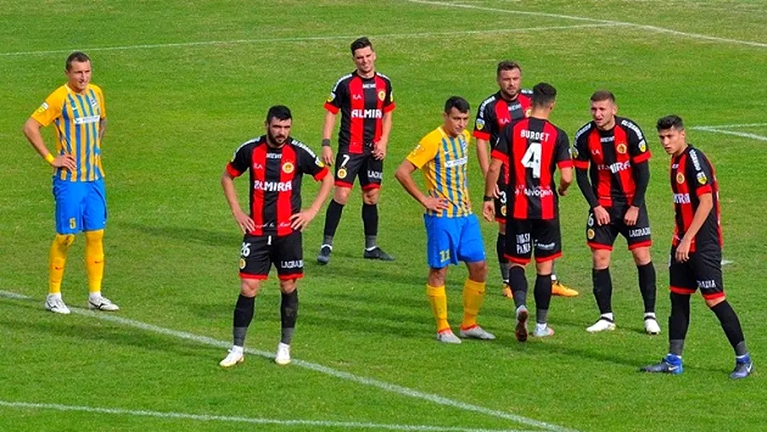 Cu jumătate din echipă formată din fundași, Radu Suciu e dezamăgit de apărarea Ripensiei în jocul cu Aerostar: 