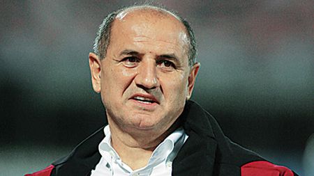 „Copos a legalizat șpaga!"