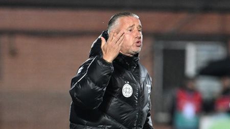 E gata! Decizia lui Reghecampf e dovada că fotbalistul transferat de la Dinamo e OUT de la FCSB