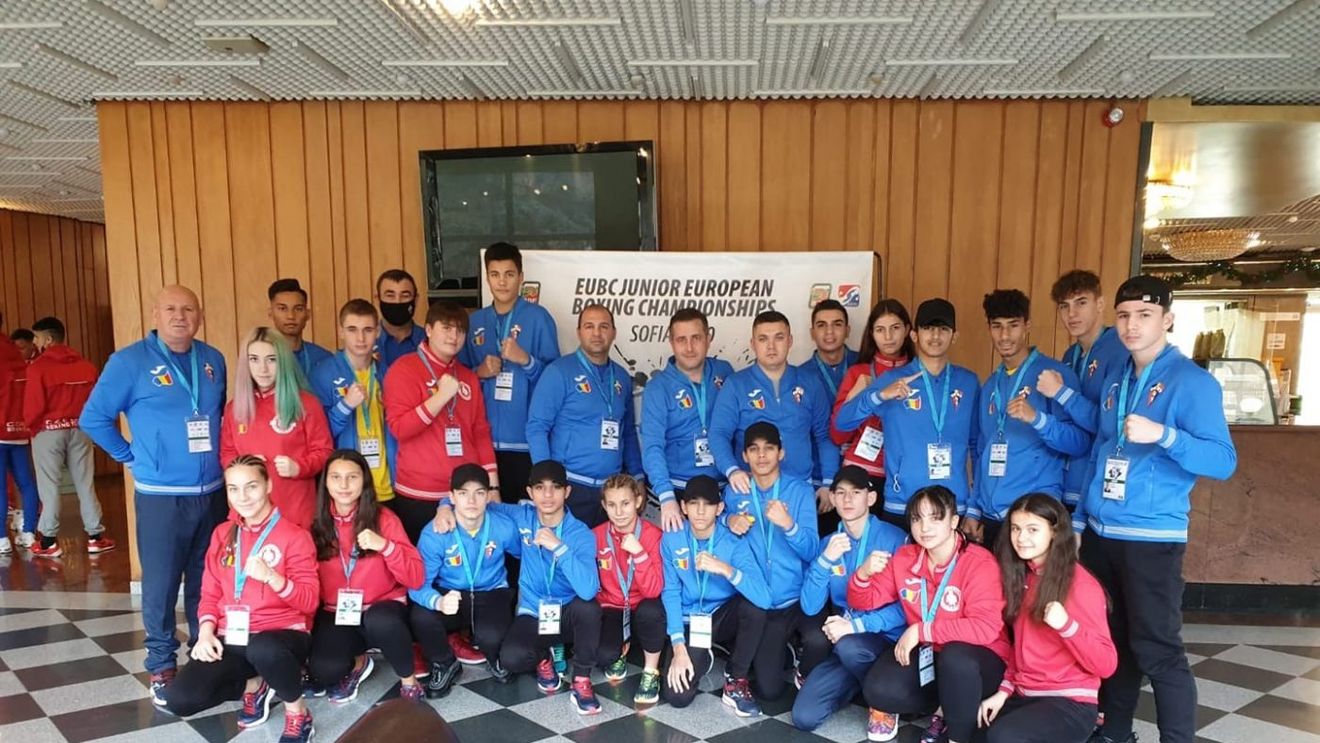 Vasile Câtea a fixat obiectivul pentru Campionatele Europene de Box pentru Juniori: „Ne dorim 2-3 medalii”. Avem deja 4 medalii asigurate la fete | EXCLUSIV