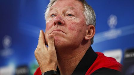 Atac fără precedent la adresa lui Sir Alex!** "Sunt tratat ca un SCLAV la United!" Răspuns sec: "Slave my a * * *!"