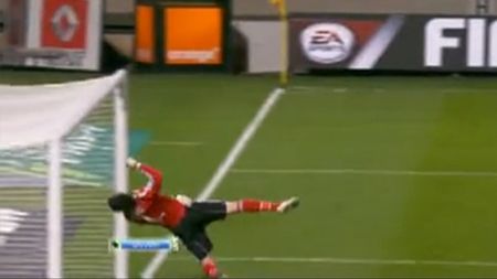 Portarul "cocoșilor",** UMILIT cu un șut de la 35 de metri! VEZI golul etapei în Ligue 1 VIDEO